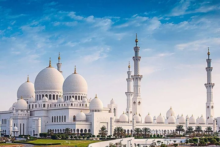 Private Abu Dhabi Tour & Grand Mosque and Baps Temple