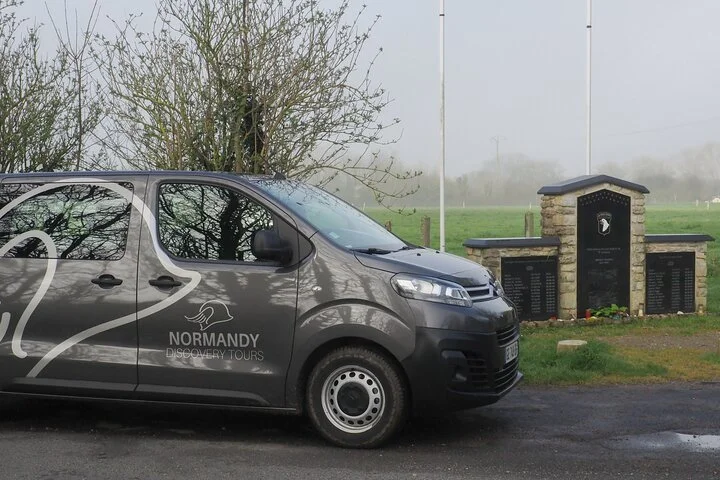 Private American landing beaches tour from Bayeux