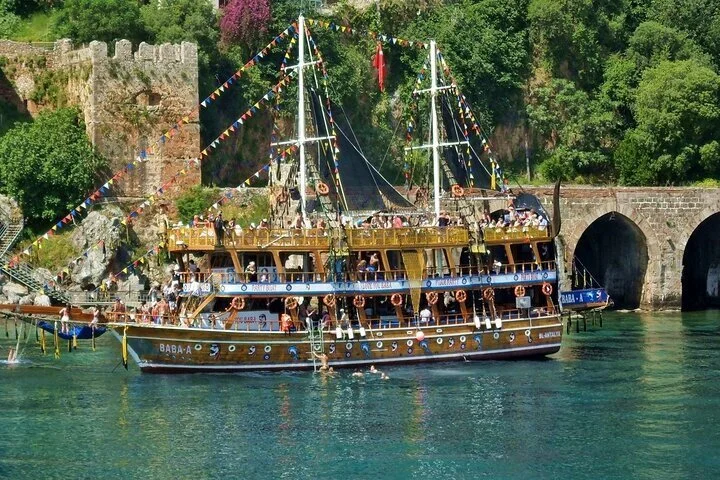 Private Antalya City Tour Hadrian’s Gate Düden Falls Marina
