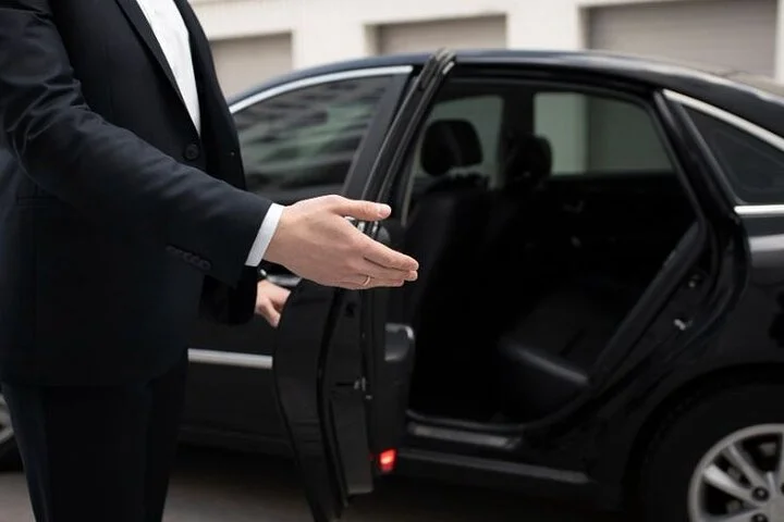 Private Car and Driver Hire Dubai Full Day