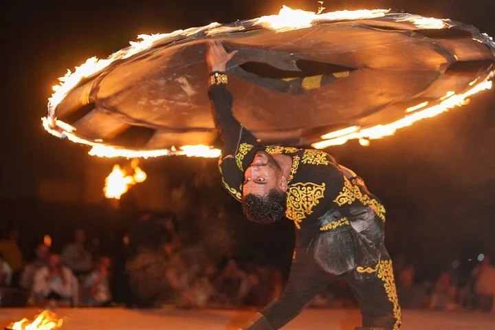 Private Car: Evening Desert Safari with BBQ Dinner