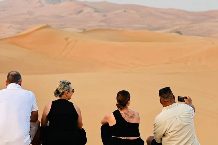 Private Car: Evening Desert Safari with BBQ Dinner