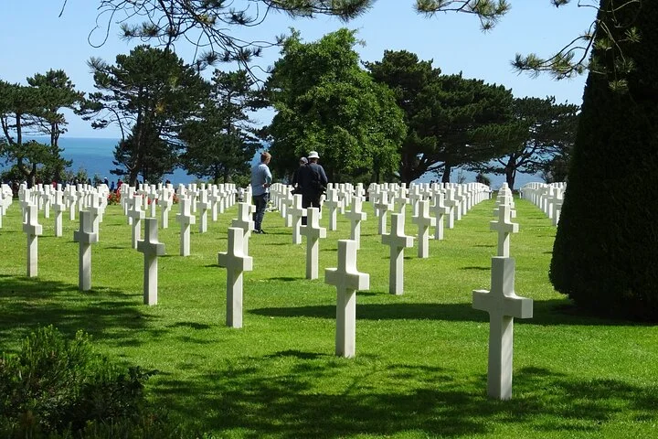 Private Day Tour Omaha beach and Pointe du Hoc