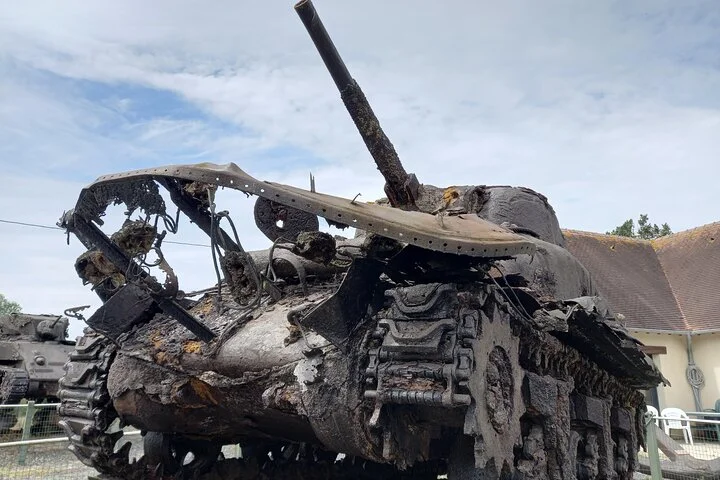 Private Day Tour Omaha beach and Pointe du Hoc