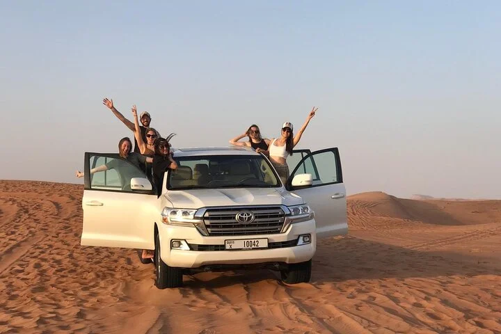 Private Desert Adventure –Dune Bashing, Dinner& Live Performances
