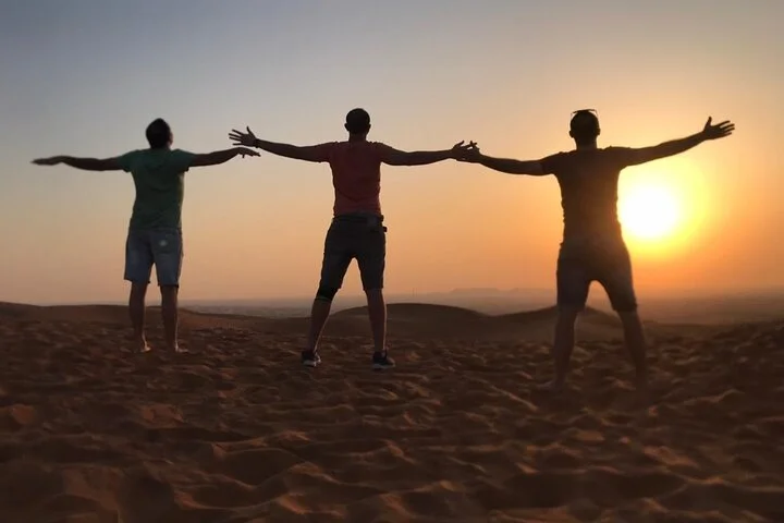 Private Desert Adventure –Dune Bashing, Dinner& Live Performances