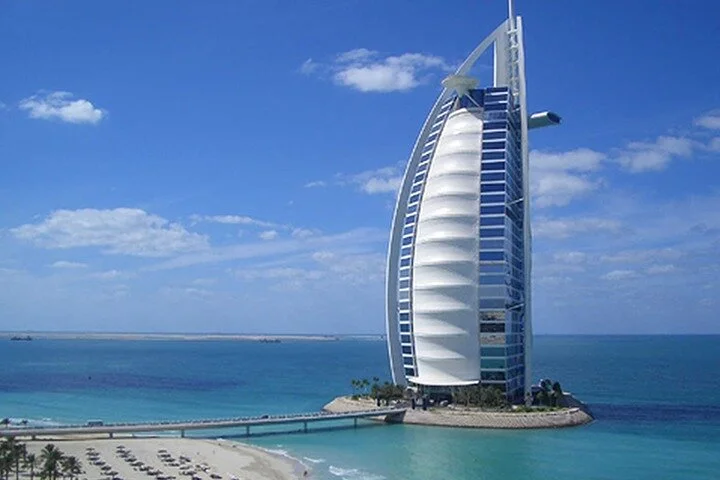 Private Dubai City Tour with Miracle Garden Ticket