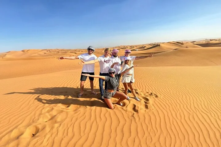 Private Dubai Red Dunes Desert Safari + BBQ Dinner & Live Shows