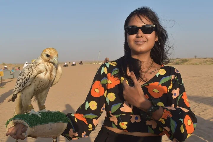 Private Evening Desert Safari Dubai 4×4 Vehicle with BBQ Dinner