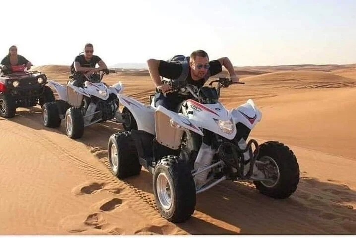 Private Evening Desert Safari with BBQ Dinner & Sand Boarding