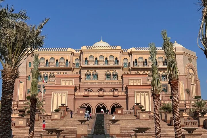 Private Full Day Tour of Abu Dhabi