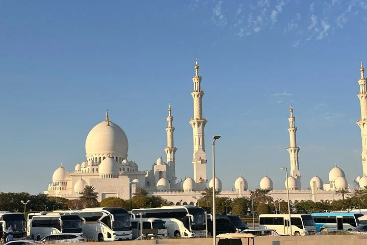 Private Full Day Tour of Abu Dhabi