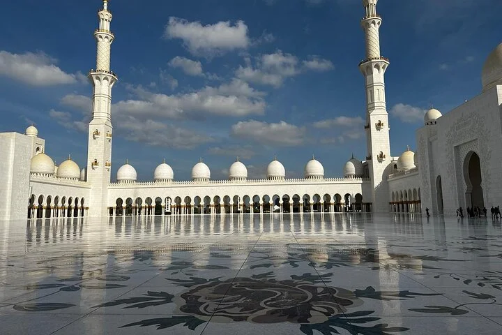 Private Full Day Tour of Abu Dhabi