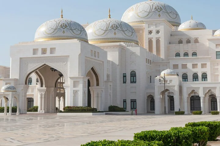 Private Full Day Tour of Abu Dhabi from Dubai