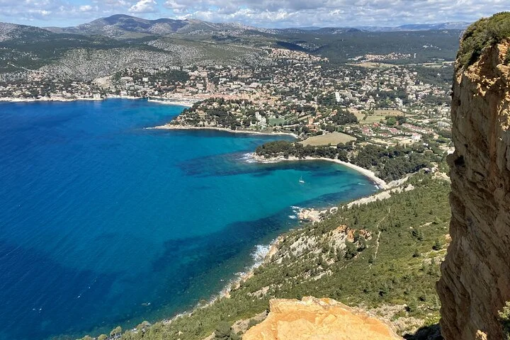 Private Full Day Wine Tour in Provence From Marseille cruise port