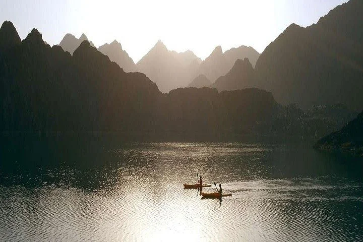 Private Guided Dune Bashing Day Tour in Wadi Hatta Mountains