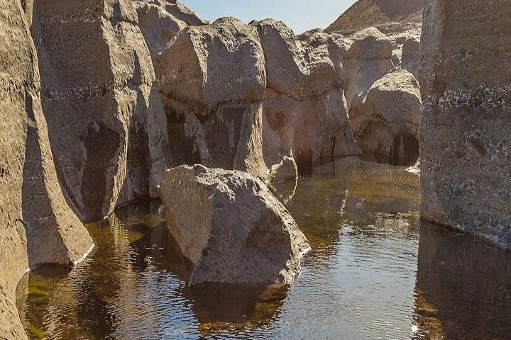 Private Guided Dune Bashing Day Tour in Wadi Hatta Mountains