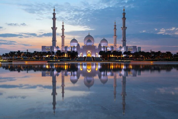 Private Guided Sheikh Zayed Grand Mosque Tour from Dubai