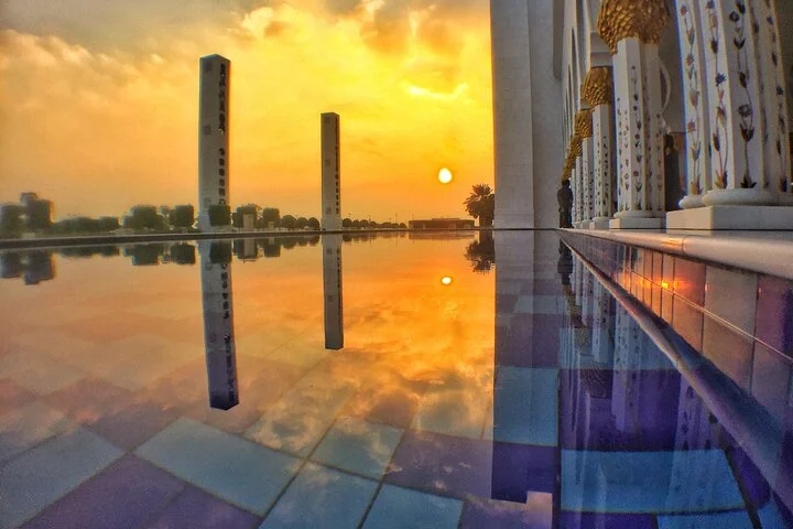 Private Guided Sheikh Zayed Grand Mosque Tour from Dubai