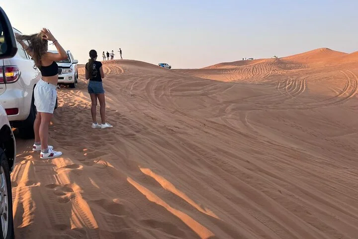 Private Hummer H2 Safari Dubai with BBQ Dinner