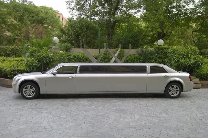 Private Limousine Ride Dubai