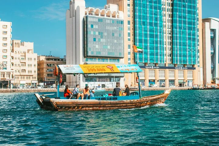 PRIVATE Local Food Tour and Guided Walking Tour of Dubai Old Town