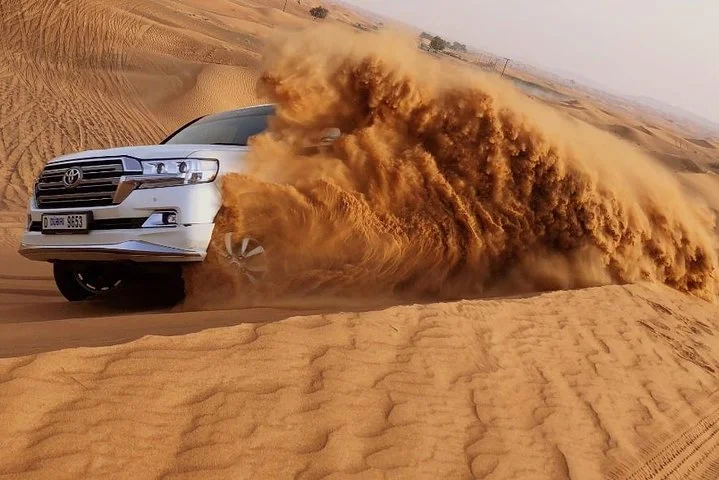 Private Morning Desert Safari Dubai with Dune Bashing & Sandboard