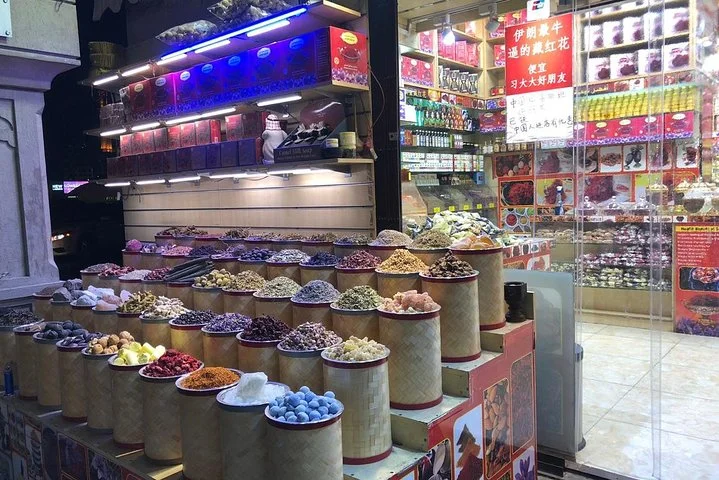 Private Old Dubai Souks Walking Tour with Abra Ride & Transfers