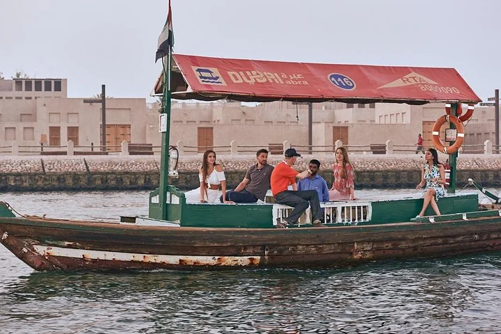 Private Old Dubai Walking Tour: Forts, Souks, and Boats