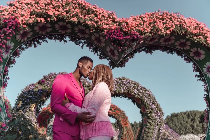 Private Photo Session with a Local Photographer in Dubai