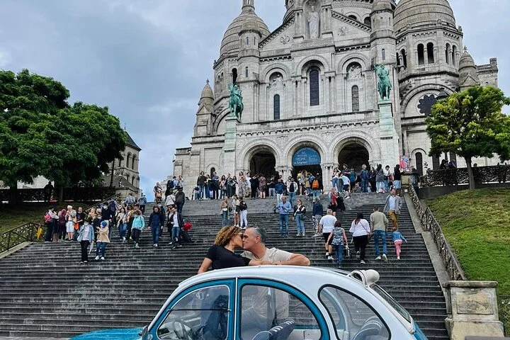 Private ride in a Citroën 2CV in Paris - 2h