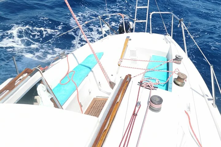 Private sailing excursion & Provencal picnic