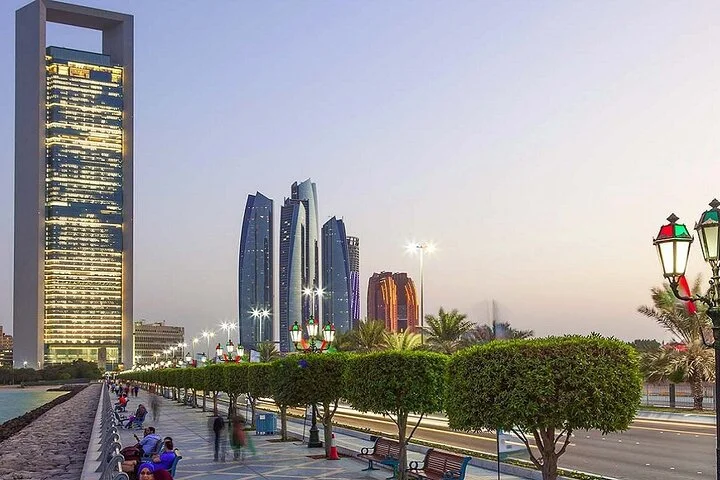 Private Tour in Abu Dhabi City with BAPS Temple