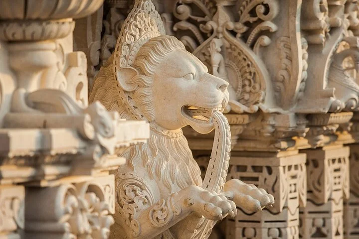 Private Tour in Abu Dhabi City with BAPS Temple