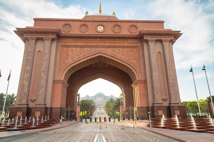 Private Tour in Abu Dhabi City with BAPS Temple