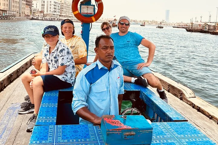 Private Tour Old Dubai Souks Creek and Abra Tour with Tastings