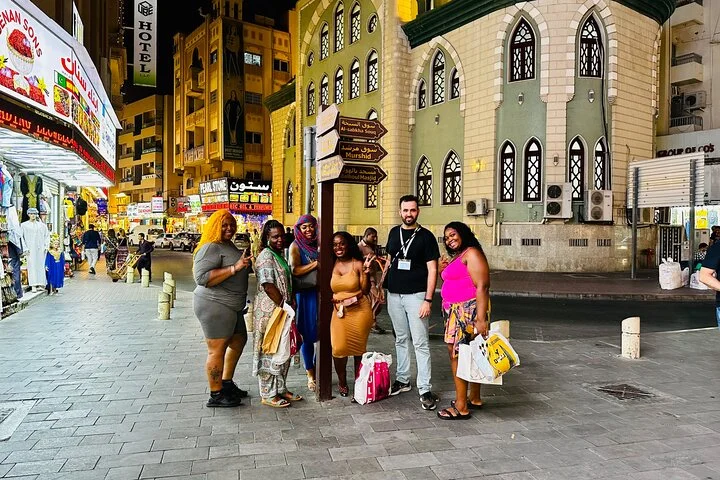 Private Tour Old Dubai Souks Creek and Abra Tour with Tastings