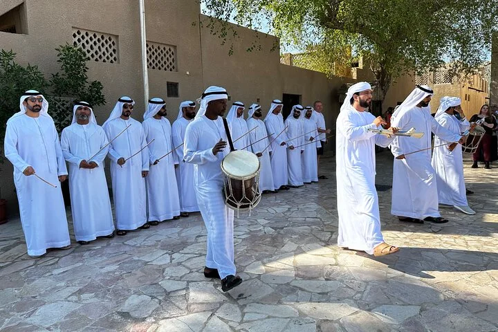 Private Tour Old Dubai Souks Creek and Abra Tour with Tastings