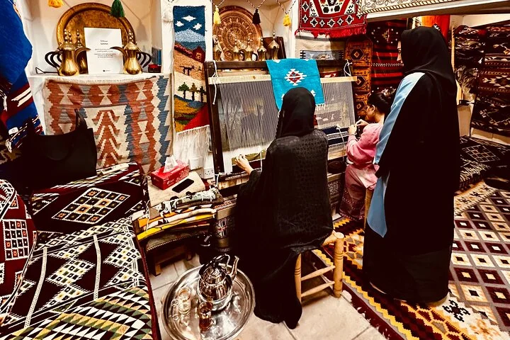 Private Tour Old Dubai Souks Creek and Abra Tour with Tastings