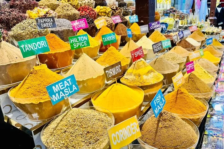 Private Tour Old Dubai Souks Creek and Abra Tour with Tastings