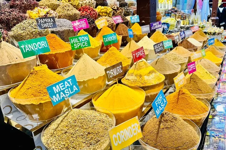 Private Tour Old Dubai Souks Creek and Abra Tour with Tastings