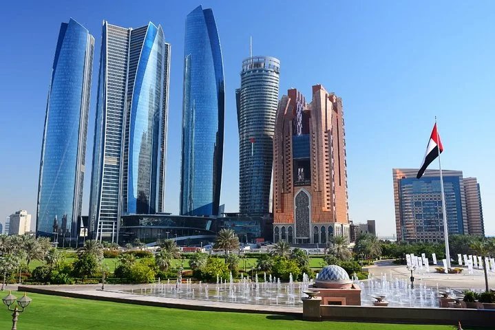 Private Transfer from Dubai to Abu Dhabi Airport (AUH)
