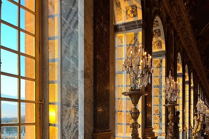 PRIVATE Versailles Palace & Gardens Tour with transfer included