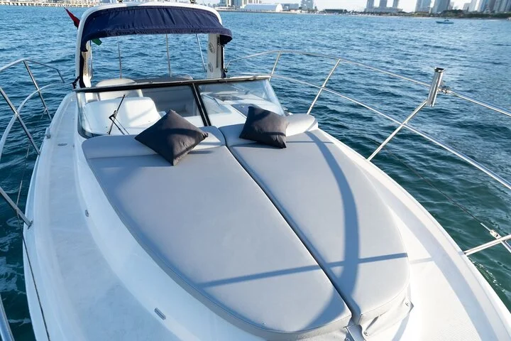 Private Yacht Rental In Dubai - Nora BMW 33ft