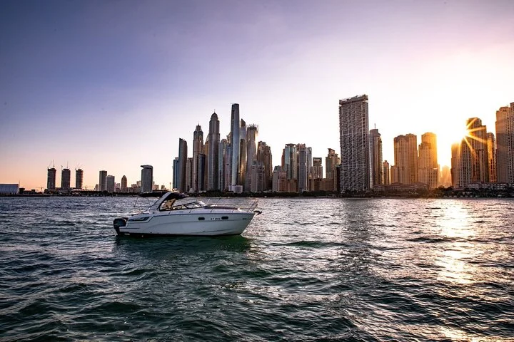 Private Yacht Rental In Dubai - Nora BMW 33ft