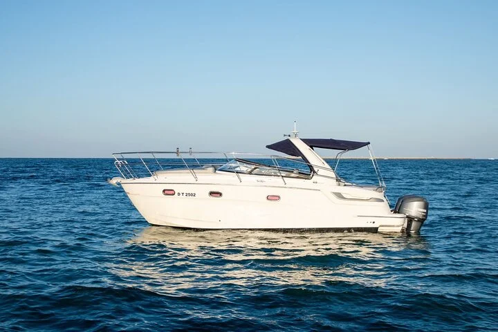 Private Yacht Rental In Dubai - Nora BMW 33ft