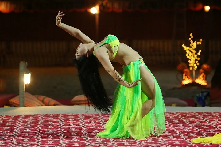 Red Dune Evening Desert Safari with Sandbashing and BBQ Dinner