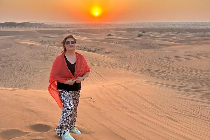 Red Dunes Desert Safari with Dune Bashing and BBQ Dinner