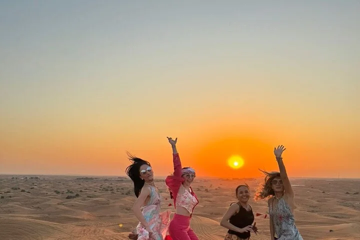 Red Dunes Lahbab Desert Safari with BBQ Dinner