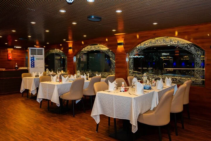 Sea Lounge Dinner Cruise Dubai with Buffet and Live Entertainment